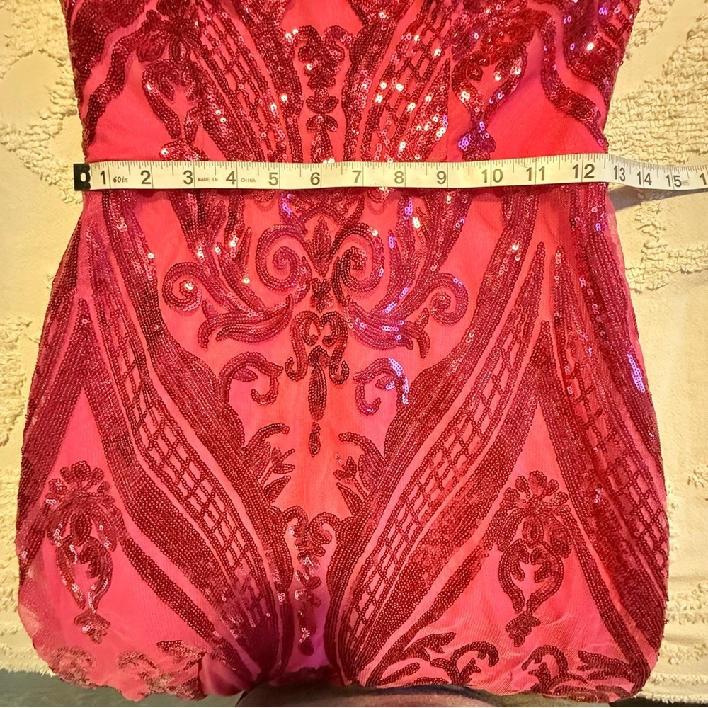 Source Unknown Pink Sequin One-Shoulder Gown - image 10